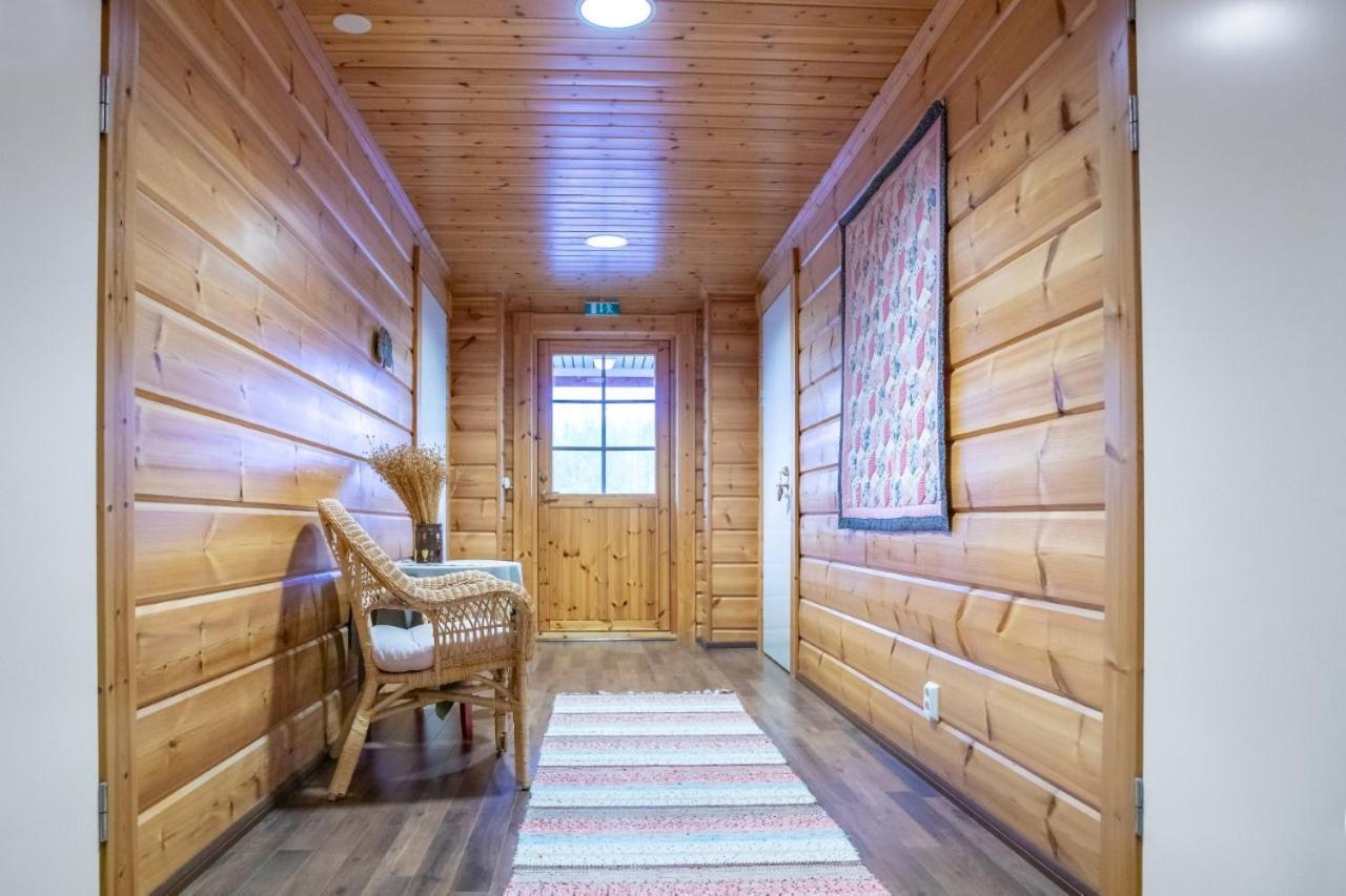 Guest House Haapaniemen Hirsikartano Иисалми Экстерьер фото