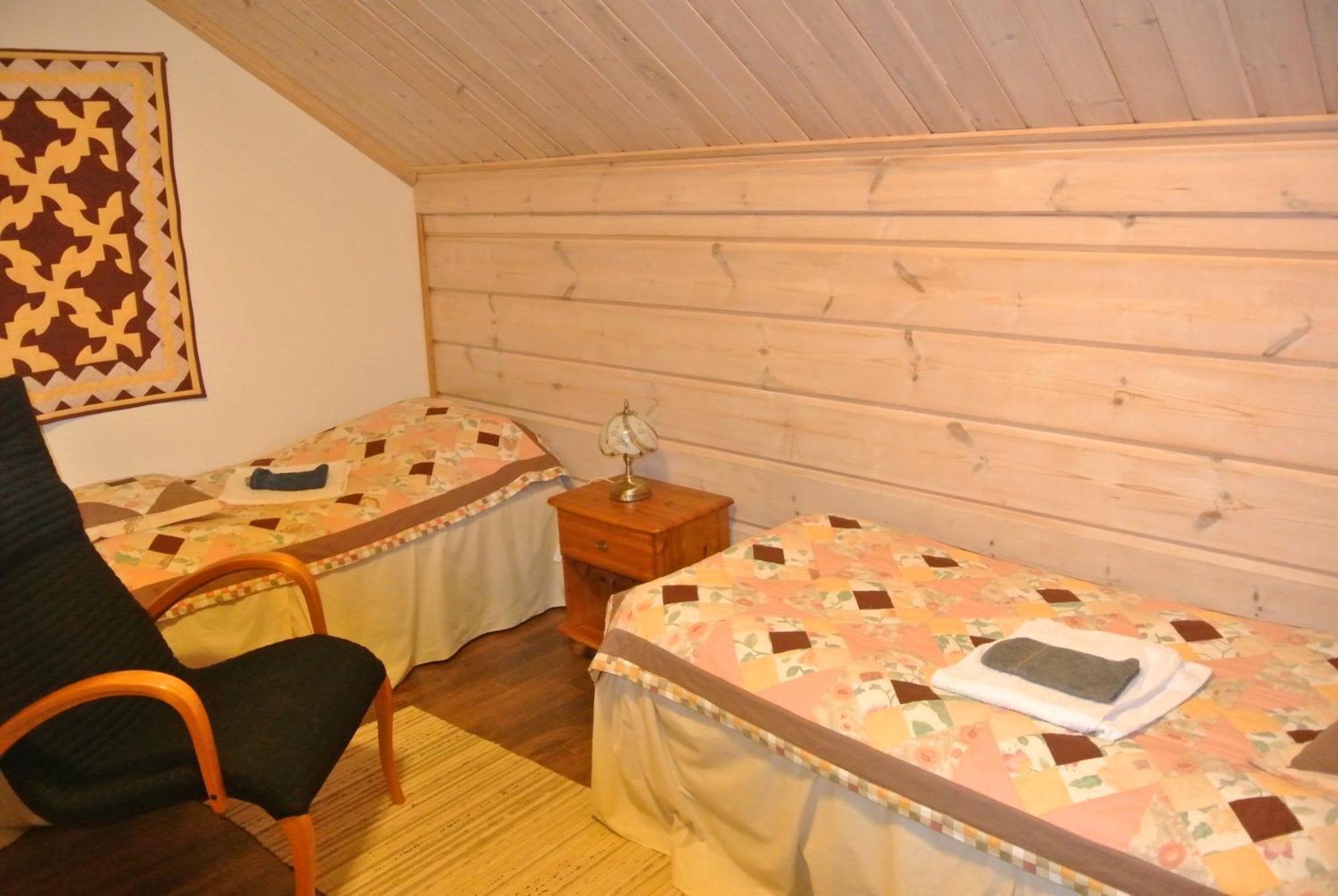 Guest House Haapaniemen Hirsikartano Иисалми Экстерьер фото
